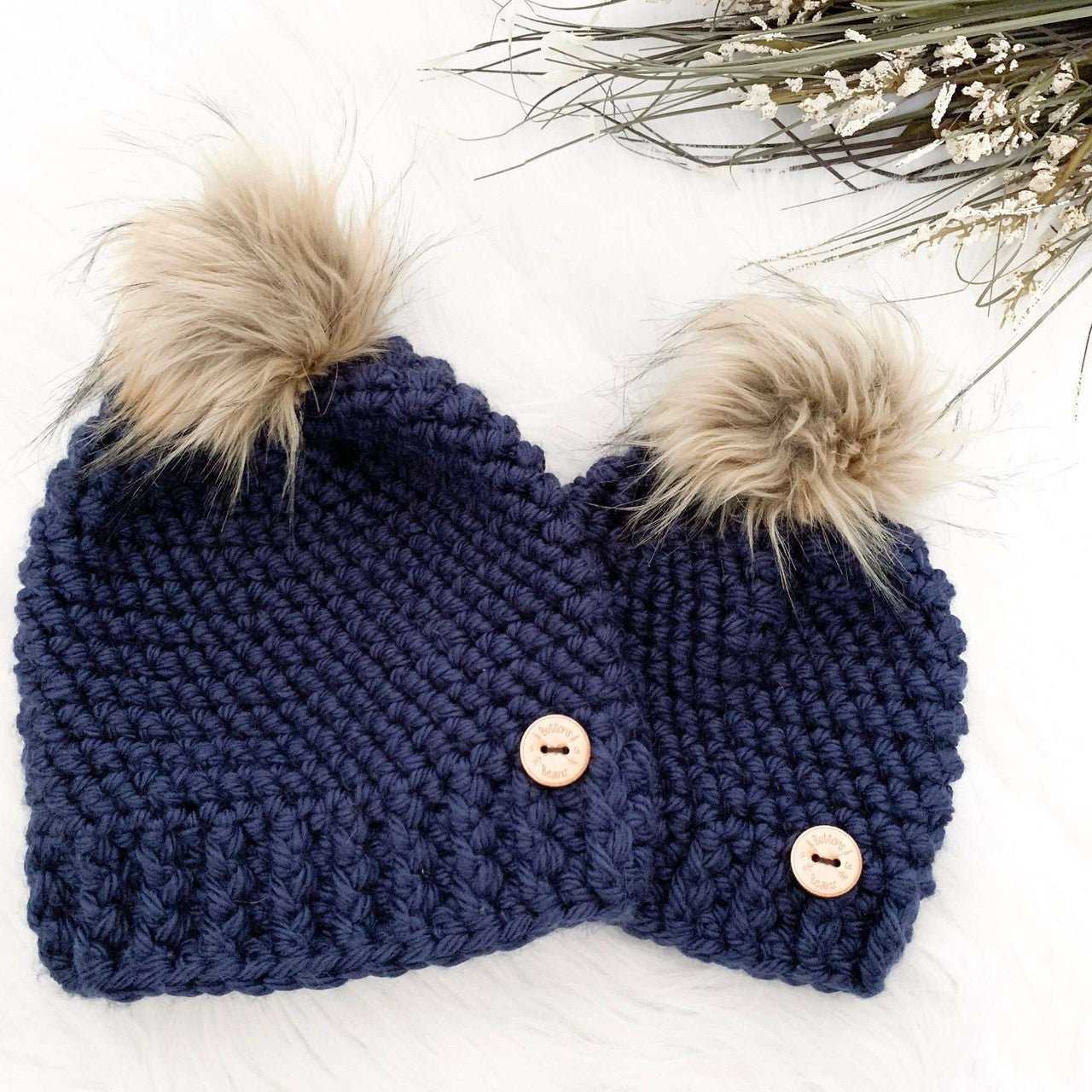 Classic | Baby Vegan Navy Blue Chunky Crochet Hat | Removable Pompom Hats 35 $ Buttons & Beans Co.
