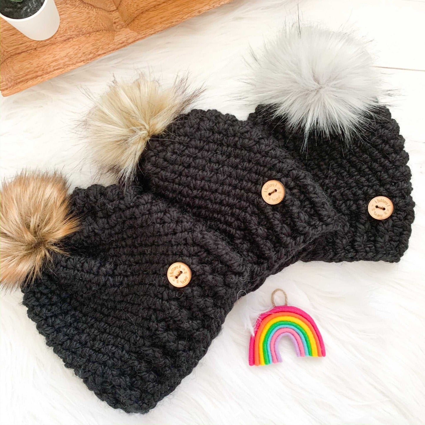 Classic | Black Toddler Chunky Crochet Hat | Removable Faux Fur Pom pom Hats 35 $ Buttons & Beans Co.