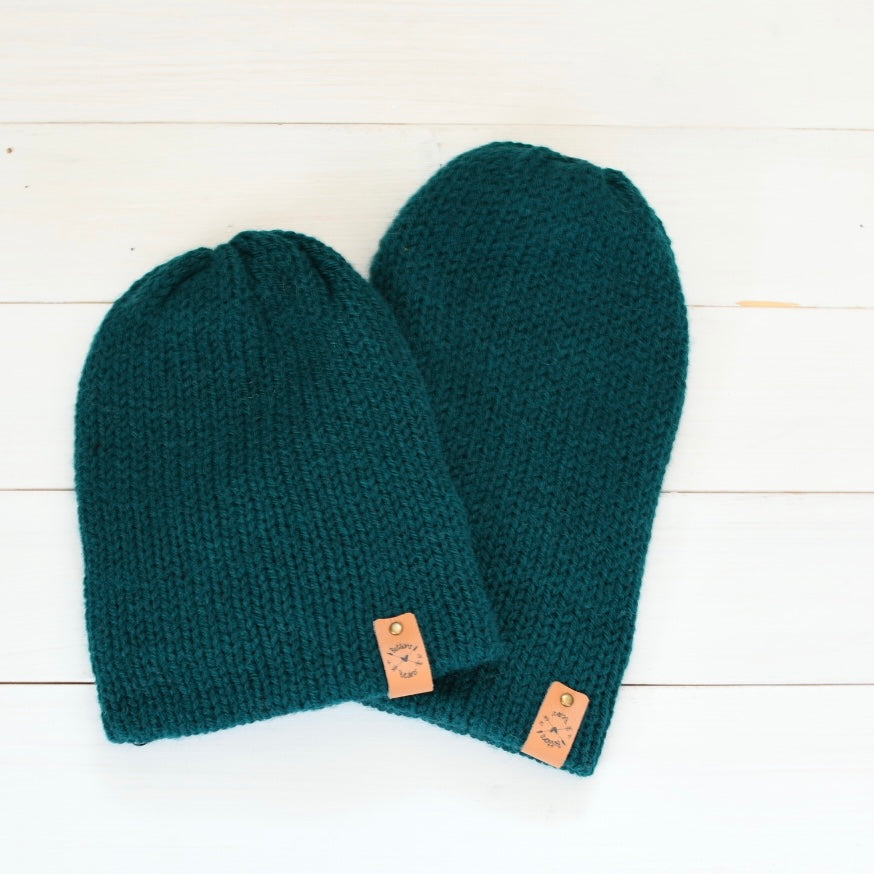 Reversa | Rainforest Teal Knit Slouchy Hat | Removable Faux Fur Pom pom
