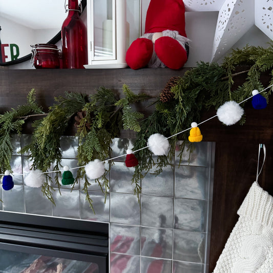 Hudson Christmas Mini Knitted Toque Garland