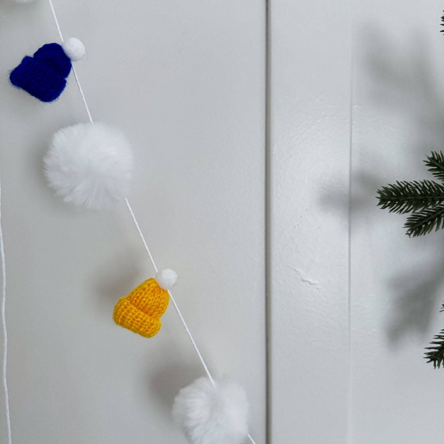 DIY Hudson Mini Knitted Toque Garland Kit