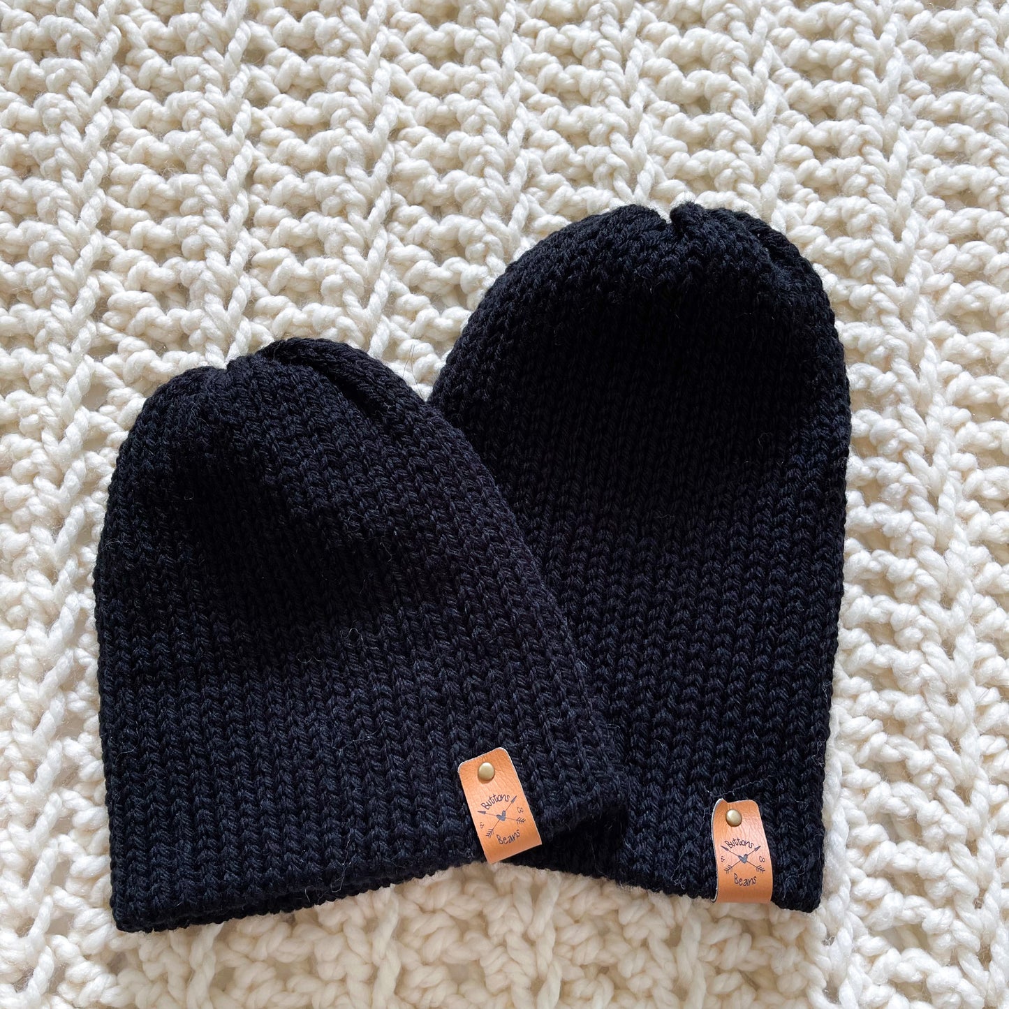 Reversa | Black Knit Slouchy Hat | Removable Faux Fur Pom pom
