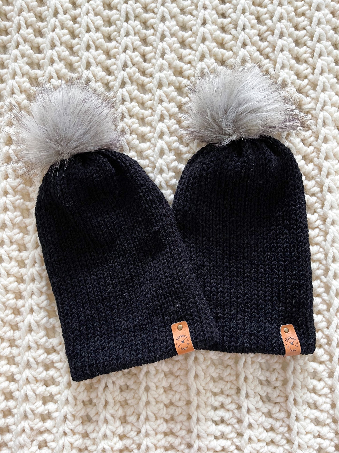 Reversa | Black Knit Slouchy Hat | Removable Faux Fur Pom pom