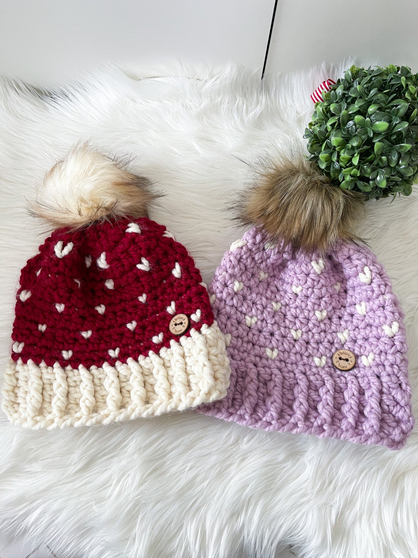 Mini Hearts | Lilac and White Chunky Crochet Winter Hat | Removable Faux Fur Pompom