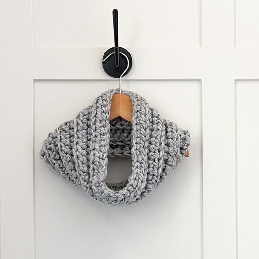 Cowl | Kids Grey Chunky Crochet Single Loop Scarf Natural Grey