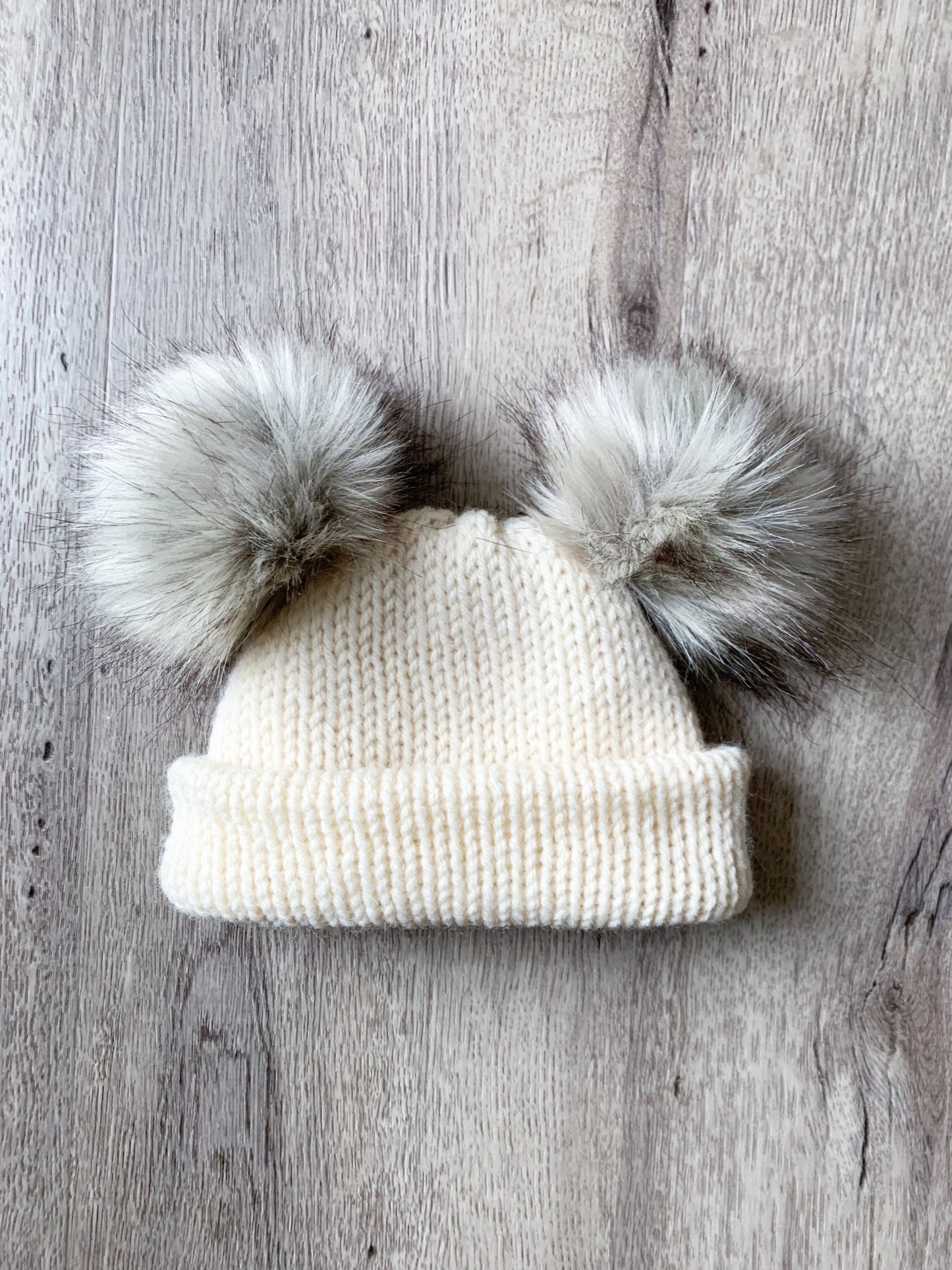 Husky Luxury Faux Fur Pompom | Grey Snap Pom pom - Buttons & Beans Co.- Buttons & Beans Co.