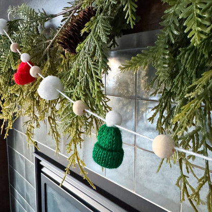 Christmas Mini Knitted Toque Garland