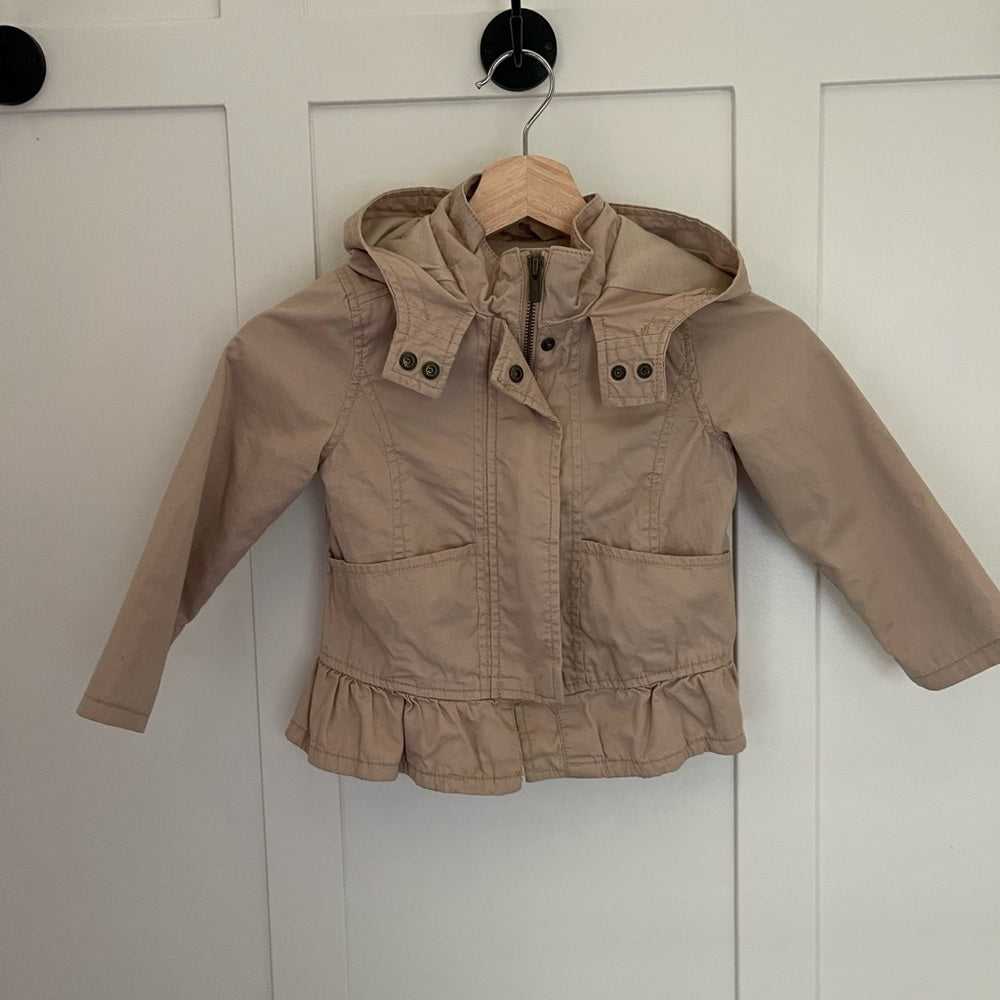 4t Utlilty Trench Jacket, Light Coat, Khaki, Ruffle Trim, Lined Girls Kids > Jackets & Coats 10 $ Buttons & Beans Co.