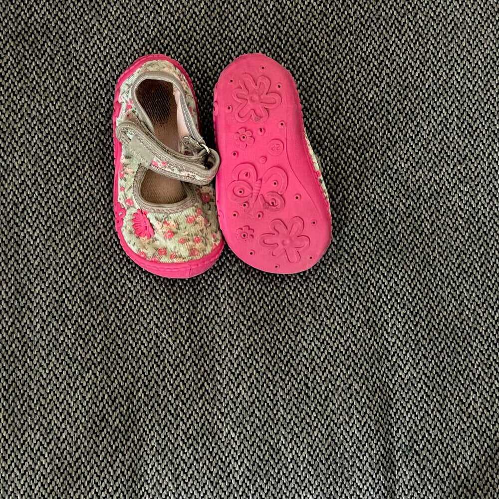 6/7t Floral Baby Shoes, Toddler, Mary Janes, Pink Velcro Walkers Kids > Shoes > Dress Shoes 10 $ Buttons & Beans Co.