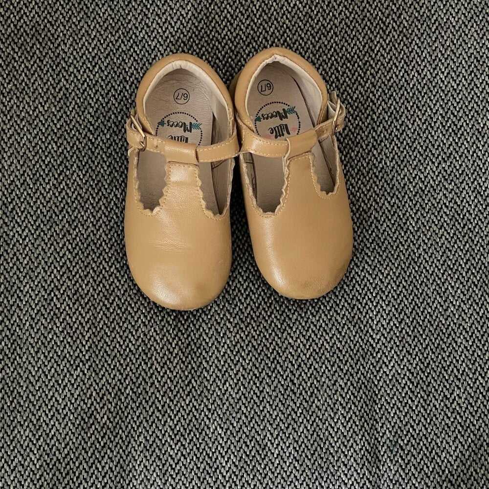 6/7t Little Moccs Baby Shoes, Toddler, Mary Janes, Tan, Leather, Kids > Shoes > Dress Shoes 13 $ Buttons & Beans Co.