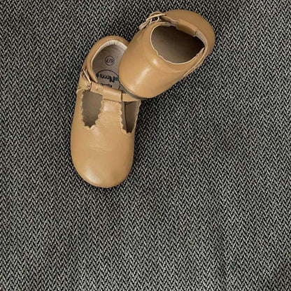 6/7t Little Moccs Baby Shoes, Toddler, Mary Janes, Tan, Leather, Kids > Shoes > Dress Shoes 13 $ Buttons & Beans Co.