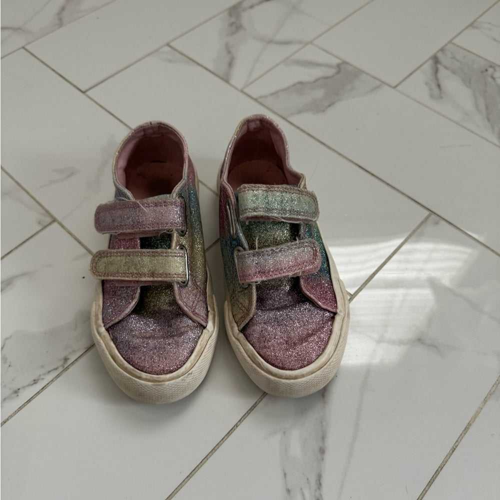 9t Girls glitter Sneakers, Shoes, Runners, Velcro Strap Kids > Shoes > Sneakers 8 $ Buttons & Beans Co.