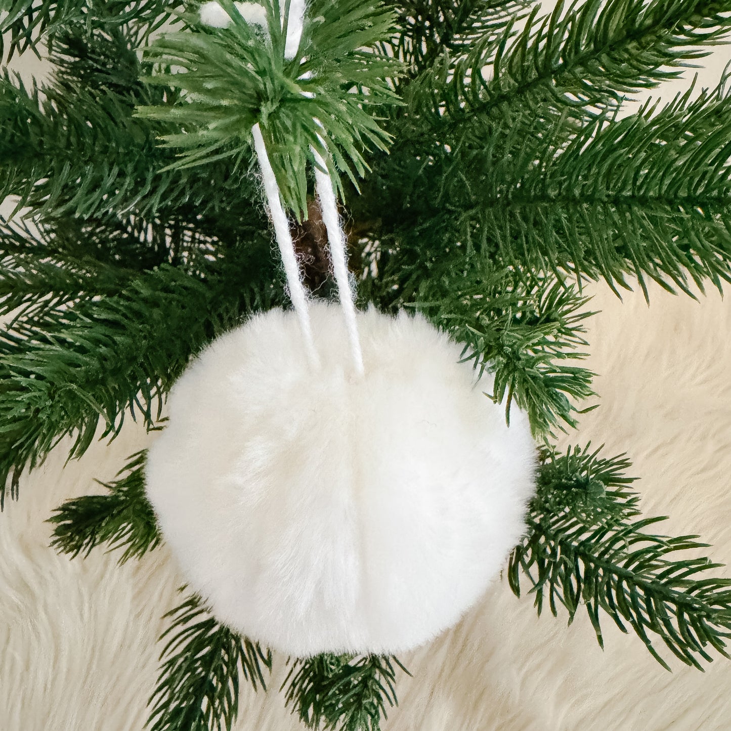 Faux Fur Pom Pom Christmas Ornament | Template