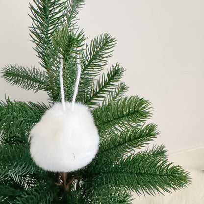 Faux Fur Pom Pom Christmas Ornament | Template