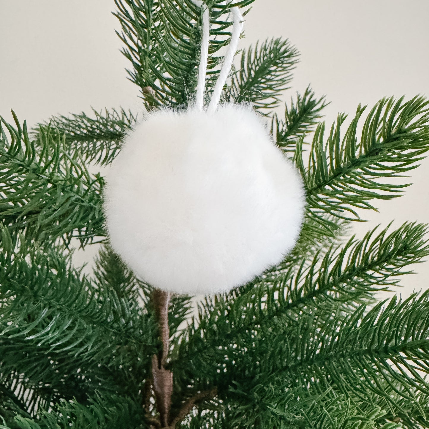 Faux Fur Pom Pom Christmas Ornament | Template