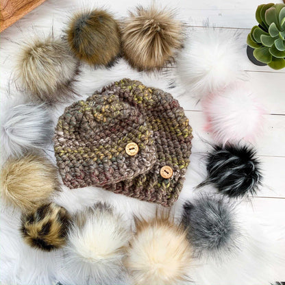 Classic | Camo Chunky Crochet Hat | Removable Pom Pom Hats 35 $ Buttons & Beans Co.