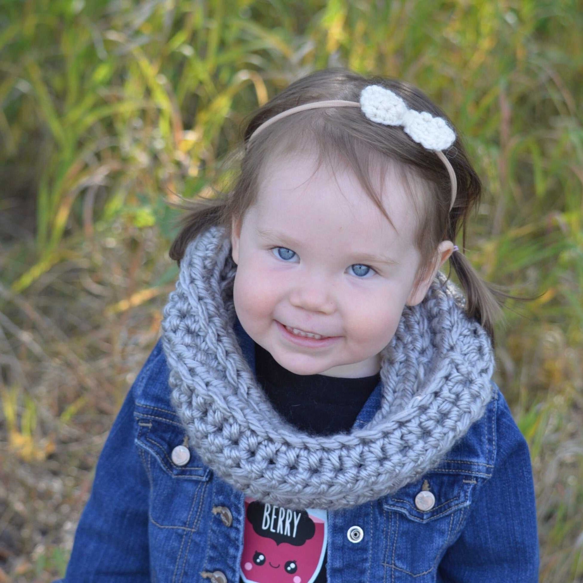 Cowl | Kids Grey Chunky Crochet Single Loop Scarf Natural Grey Scarves 35 $ Buttons & Beans Co.