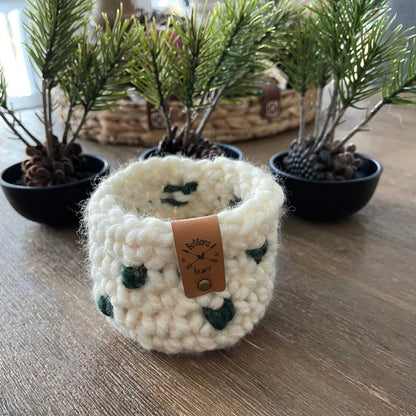 Crochet Basket | Christmas Tree Chunky Crochet Decor Home decor 20 $ Buttons & Beans Co.