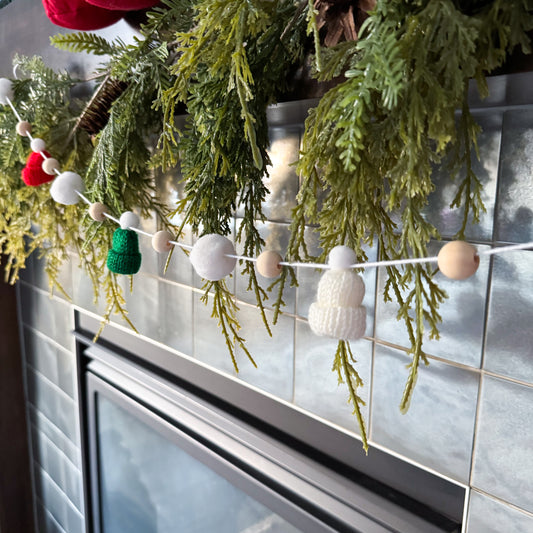 Christmas Mini Knitted Toque Garland