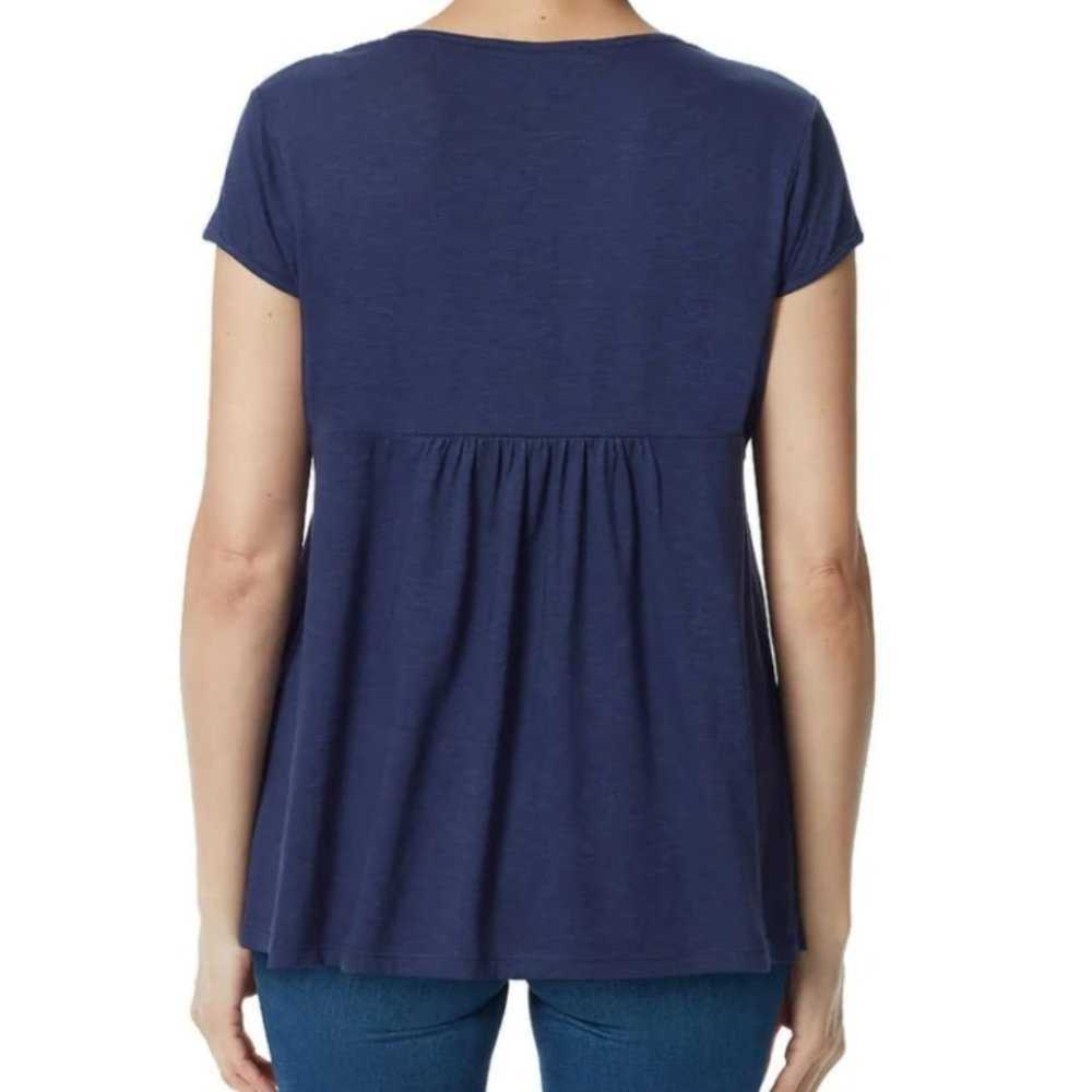 Ella Moss Geometric Embroidered Flowy Top Geometric Embroidery | Navy Blue Women > Tops > Tees - Short Sleeve 15 $ Buttons & Beans Co.