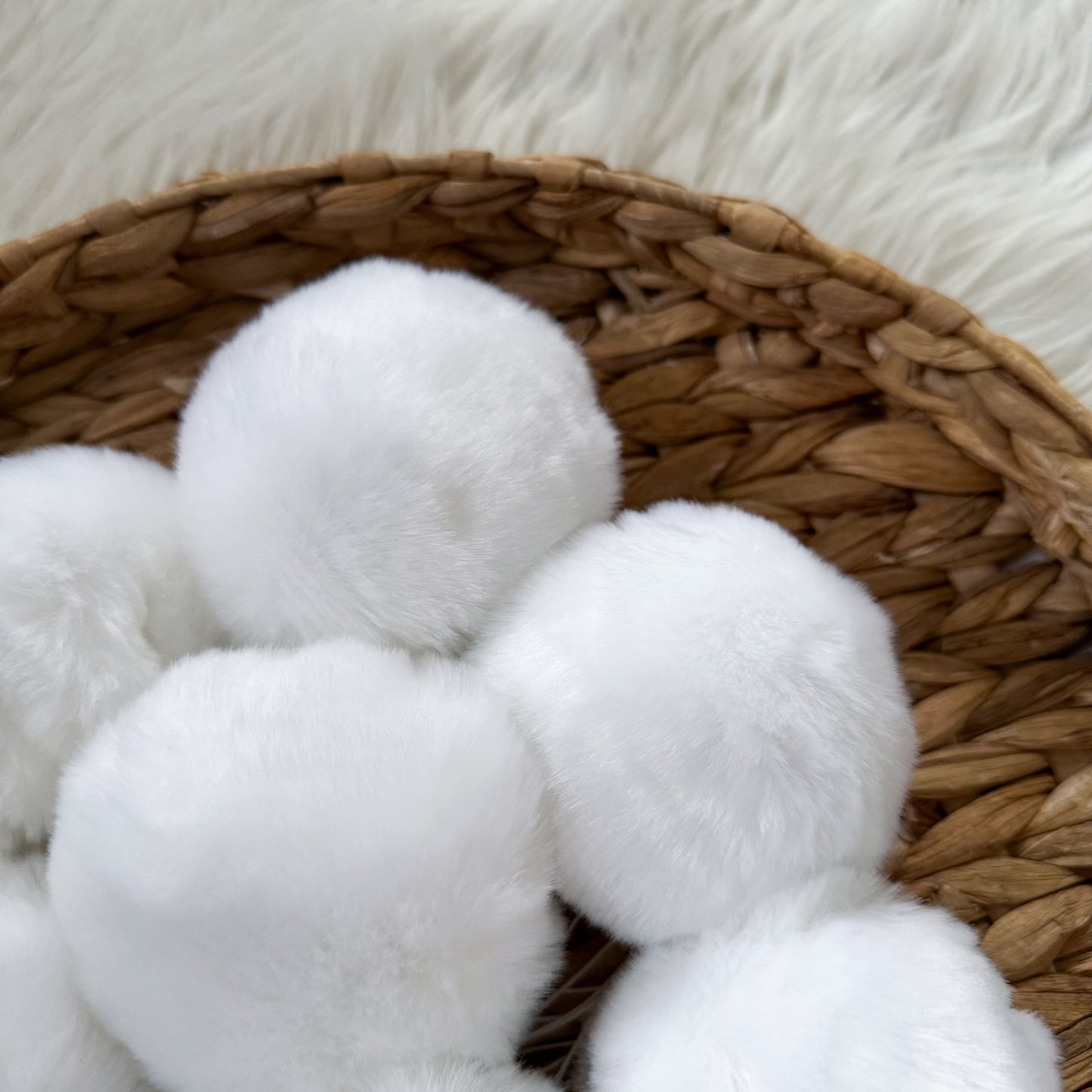 Arctic Hare Luxury Faux Fur Pompom | White pom pom with Tie, Button or Snap