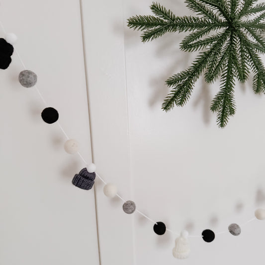 Monochromatic Mini Knitted Toque Garland