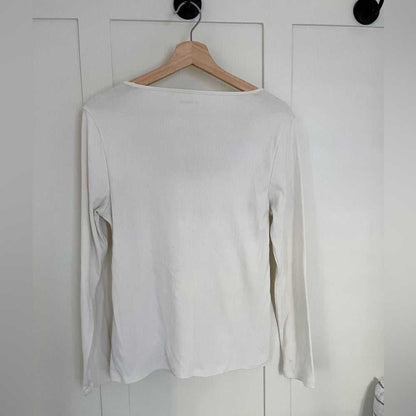 LIKE NEW Cream, White, Rib Knit Long Sleeve, Scoop Neck T-Shirt, Slim Fit Top Women > Tops > Tees - Long Sleeve 13 $ Buttons & Beans Co.