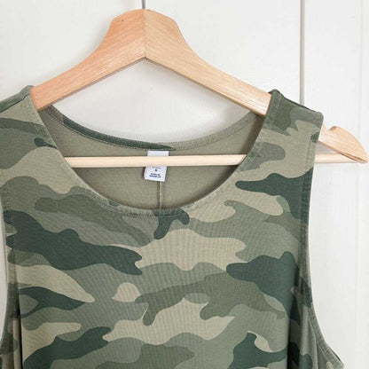 LIKE NEW Lg Camo Print Crew Neck T-Shirt Dress, Sleeveless Tank Dress, Women > Dresses > Mini 18 $ Buttons & Beans Co.