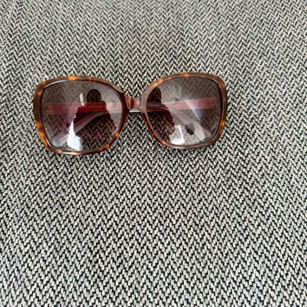 Like New Women's Kate Spade Tortoiseshell and Gold Square Eye Sunglasses, Shades Women > Accessories > Sunglasses 25 $ Buttons & Beans Co.