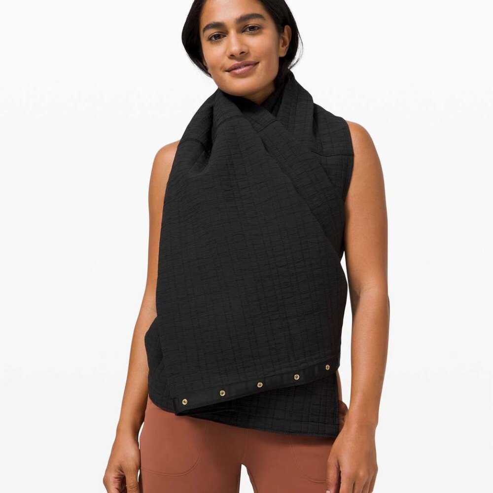 Lululemon Heathered Arctic Plum and Black Vinyasa Rulu Scarf Women > Accessories > Scarves & Wraps 31 $ Buttons & Beans Co.