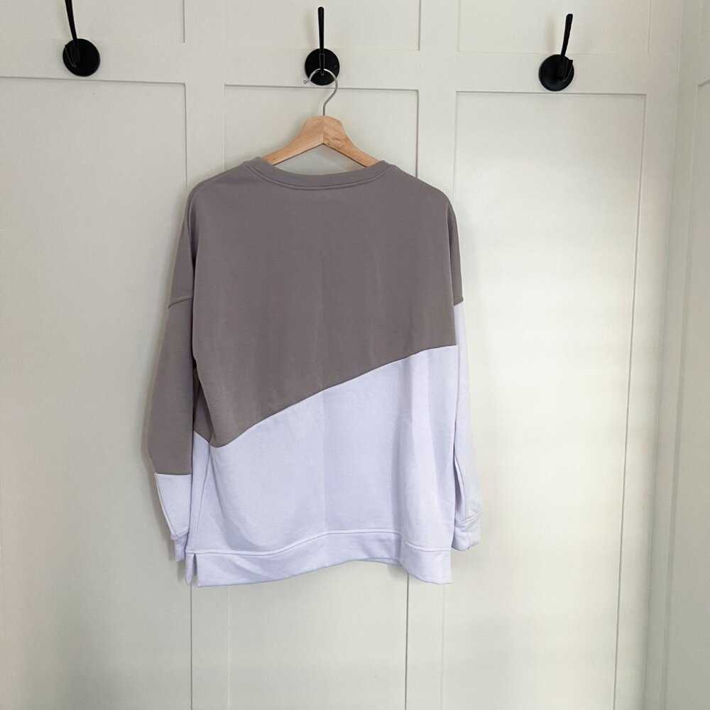 M Oversized Assymetrical White and Beige Crew Neck Sweater, Womens' Sweatshirt Women > Sweaters > Crew & Scoop Necks 13 $ Buttons & Beans Co.