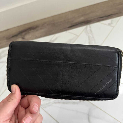 Matt and Nat Zipper Wallet, Black Card Holder Women > Bags > Wallets 15 $ Buttons & Beans Co.