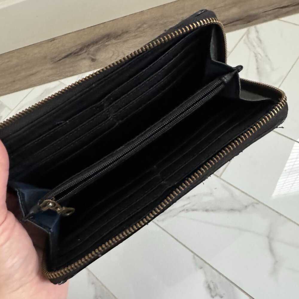 Matt and Nat Zipper Wallet, Black Card Holder Women > Bags > Wallets 15 $ Buttons & Beans Co.