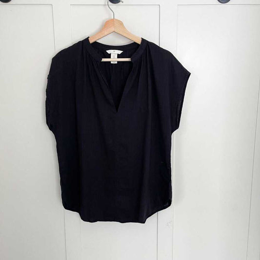 Md NEW Black Split V Neck, Lightweight Women's Shirt, Top, Loose Workwear, Dress Women > Tops > Tees - Short Sleeve 13 $ Buttons & Beans Co.