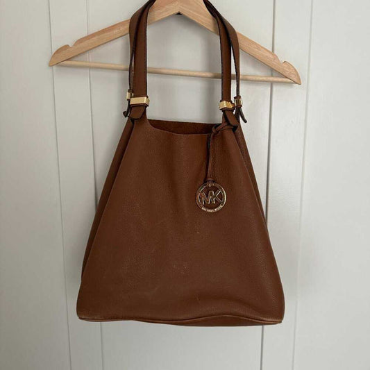 Michael Kors Saddle Brown Hobo Bag Women > Bags > Hobos 45 $ Buttons & Beans Co.