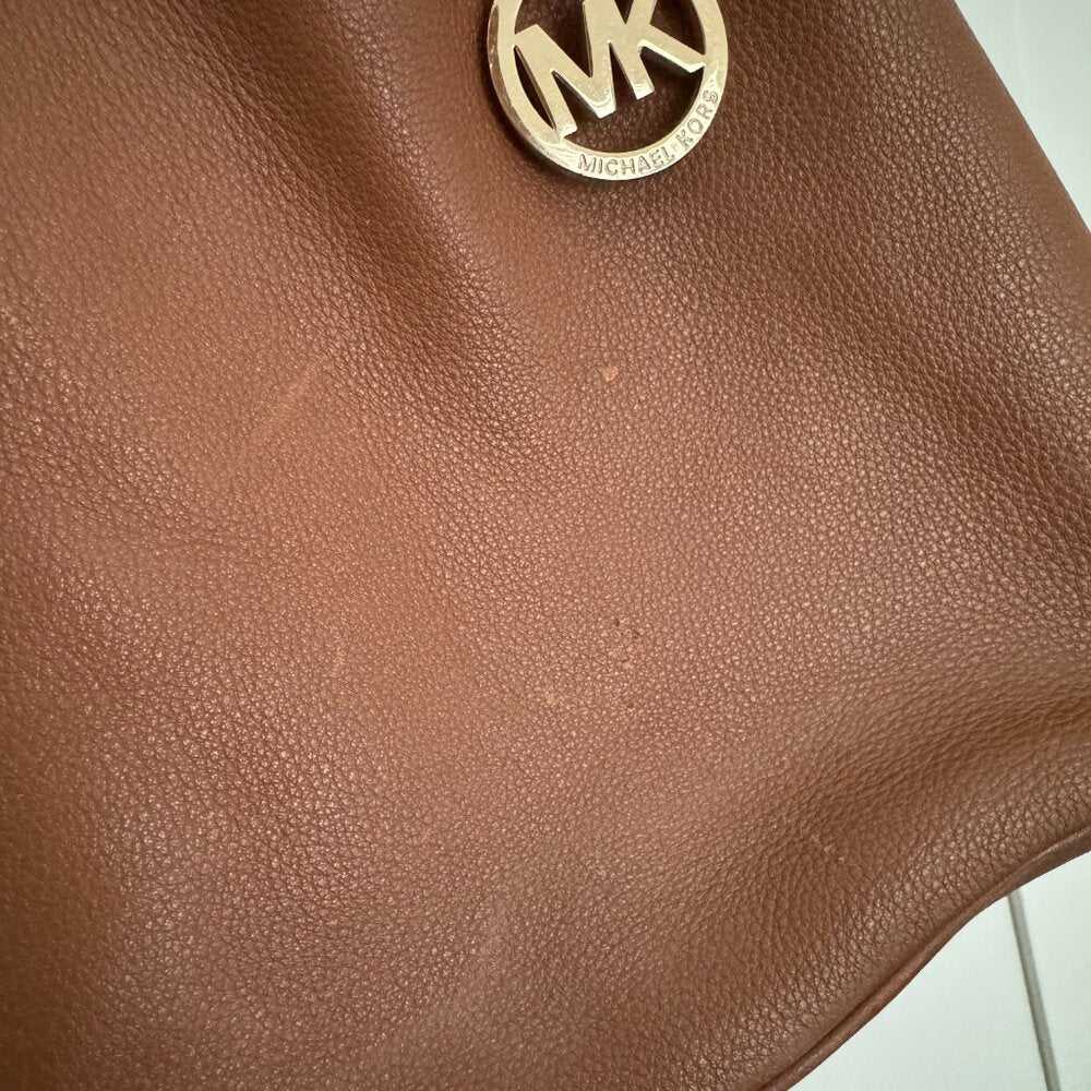 Michael Kors Saddle Brown Hobo Bag Women > Bags > Hobos 45 $ Buttons & Beans Co.