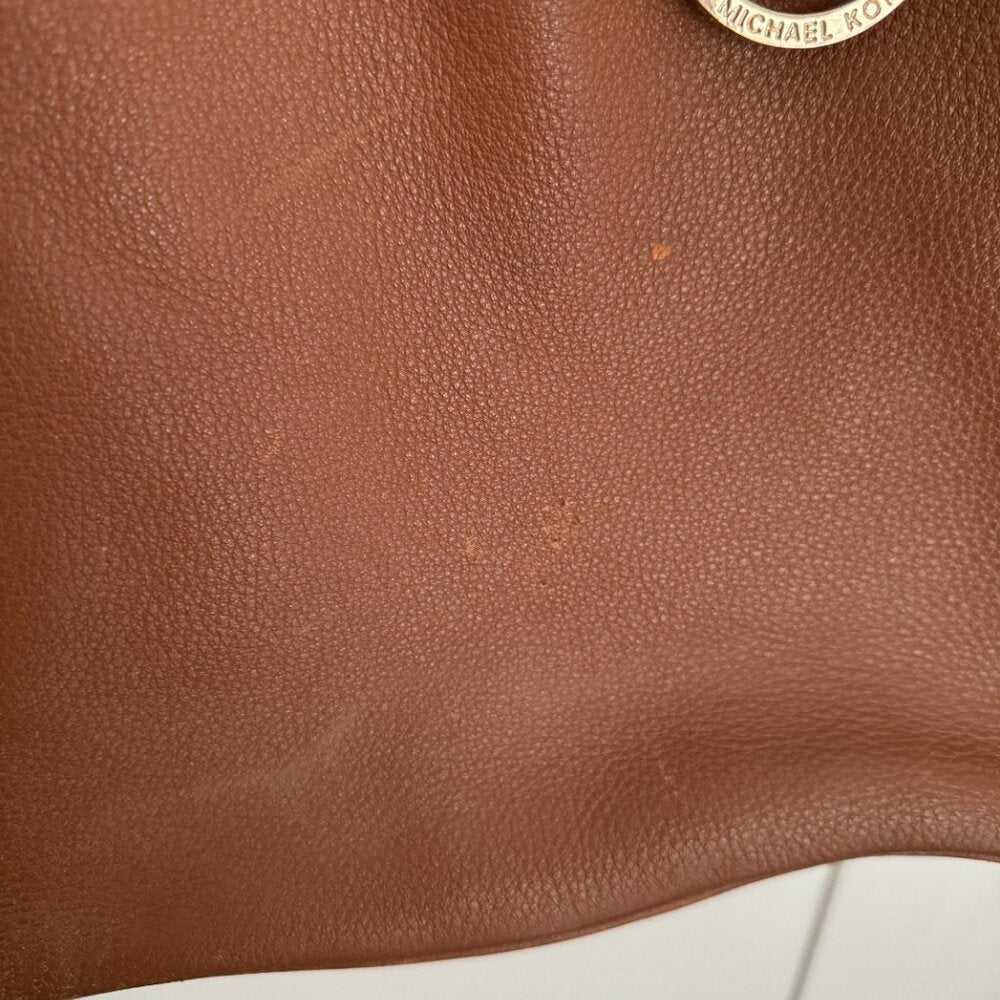 Michael Kors Saddle Brown Hobo Bag Women > Bags > Hobos 45 $ Buttons & Beans Co.