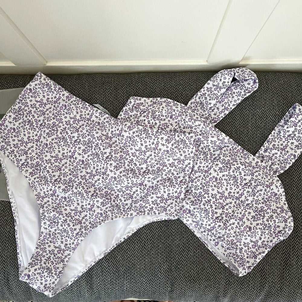 New Swim Modern Plus Ditsy Floral Print Bikini Swimsuit Women > Swim > Bikinis 13 $ Buttons & Beans Co.