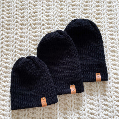 Reversa | Black Knit Slouchy Hat | Removable Faux Fur Pom pom