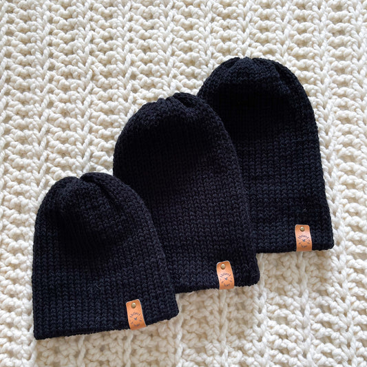 Reversa | Black Knit Slouchy Hat | Removable Faux Fur Pom pom