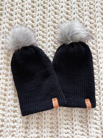 Reversa | Black Knit Slouchy Hat | Removable Faux Fur Pom pom