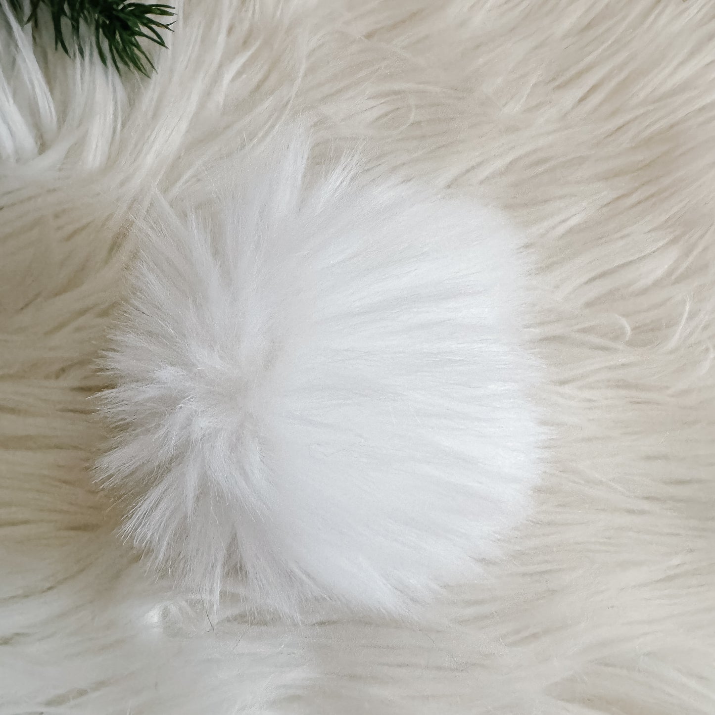 Faux Fur Pompom Hair Tie | Polar White