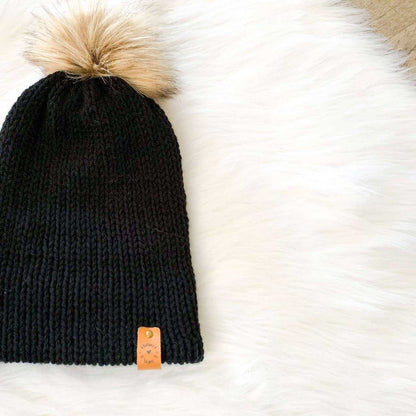 Reversa | Black Knit Slouchy Hat | Removable Pompom Hats 35 $ Buttons & Beans Co.