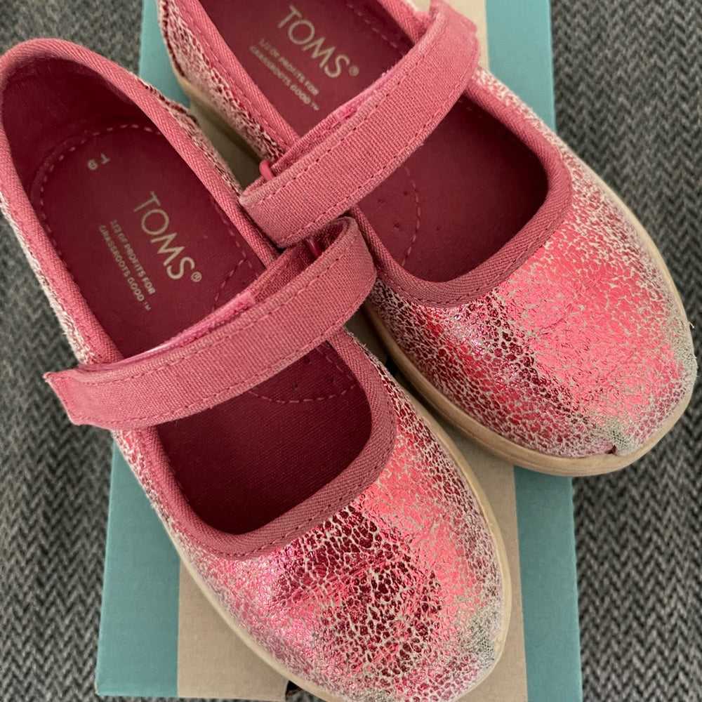 Tiny Toms Size 9T, Mary Jane Pink Velcro Kids Sneakers, Runners, Shoes, Sparkle Kids > Shoes > Sneakers 20 $ Buttons & Beans Co.