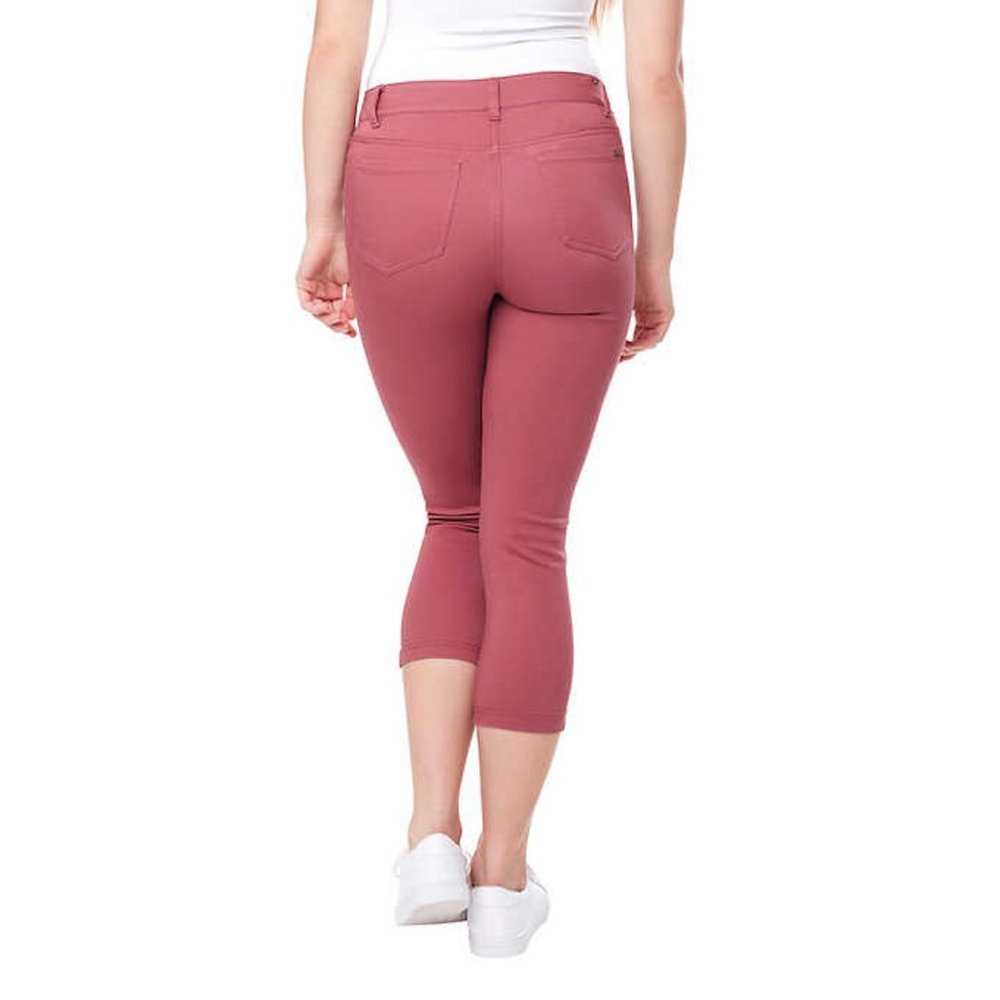 Up! Women’s Pull-on 5-pocket Capri with Pockets | Rust Red Women > Pants & Jumpsuits > Capris 15 $ Buttons & Beans Co.