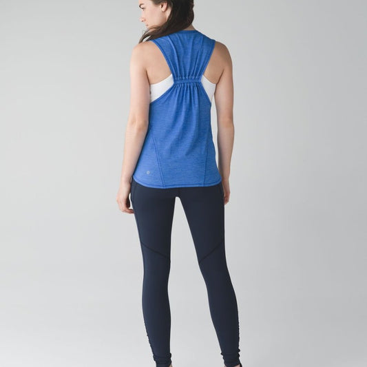 Lululemon In A Cinch Tank Heathered Purple/Blue Size 6, Light weight Running