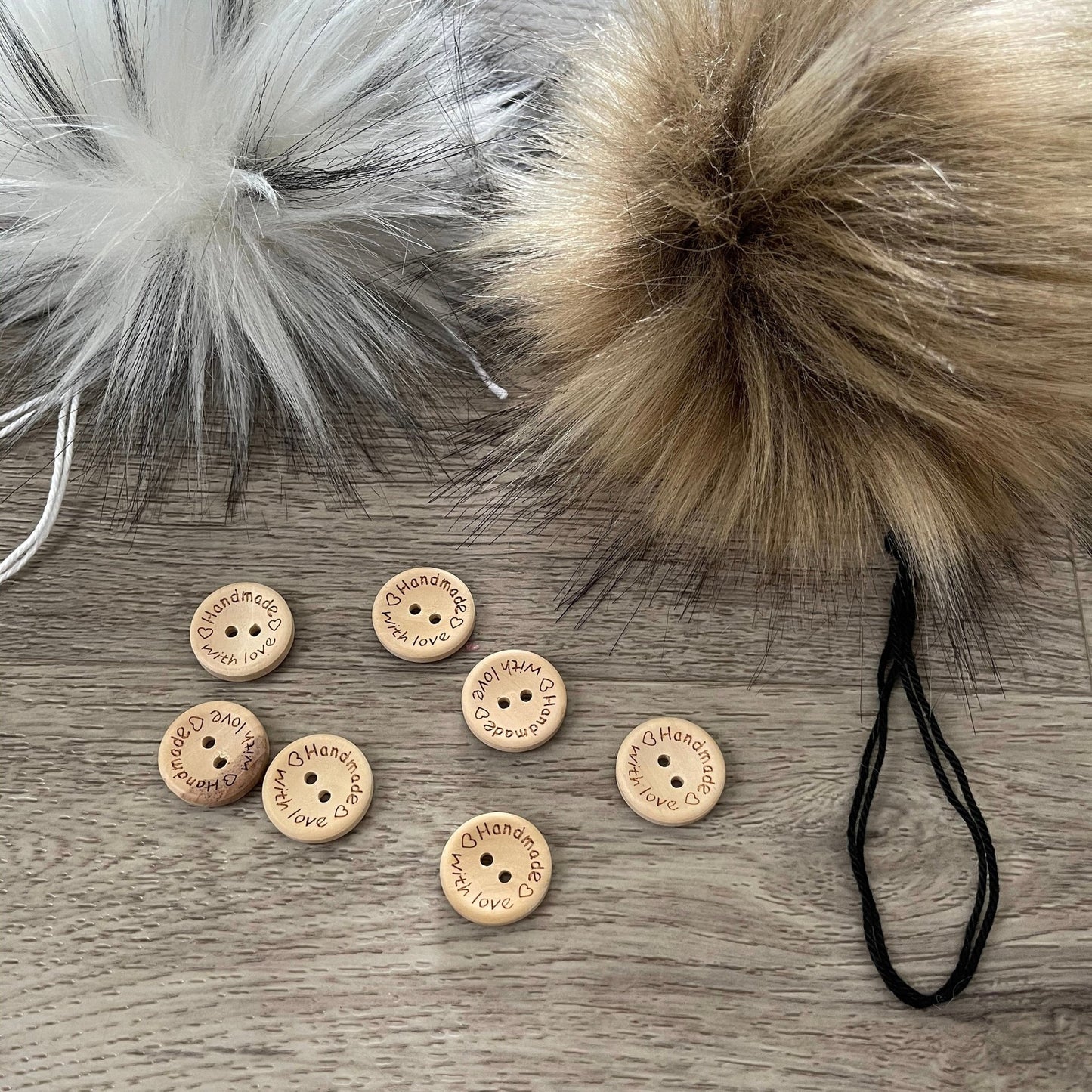 Husky Luxury Faux Fur Pompom | Grey Snap Pom pom - Buttons & Beans Co.- Buttons & Beans Co.